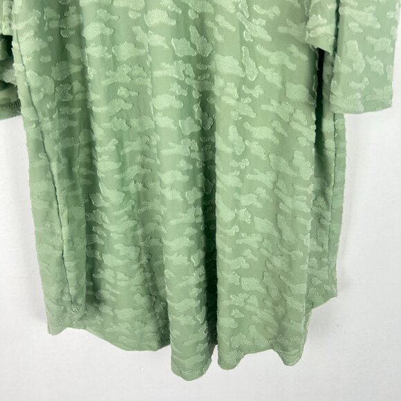 NWOT Stitch Fix Kaileigh Valette Back Detail Cold Shoulder Knit Top Size Medium - Picture 9 of 10